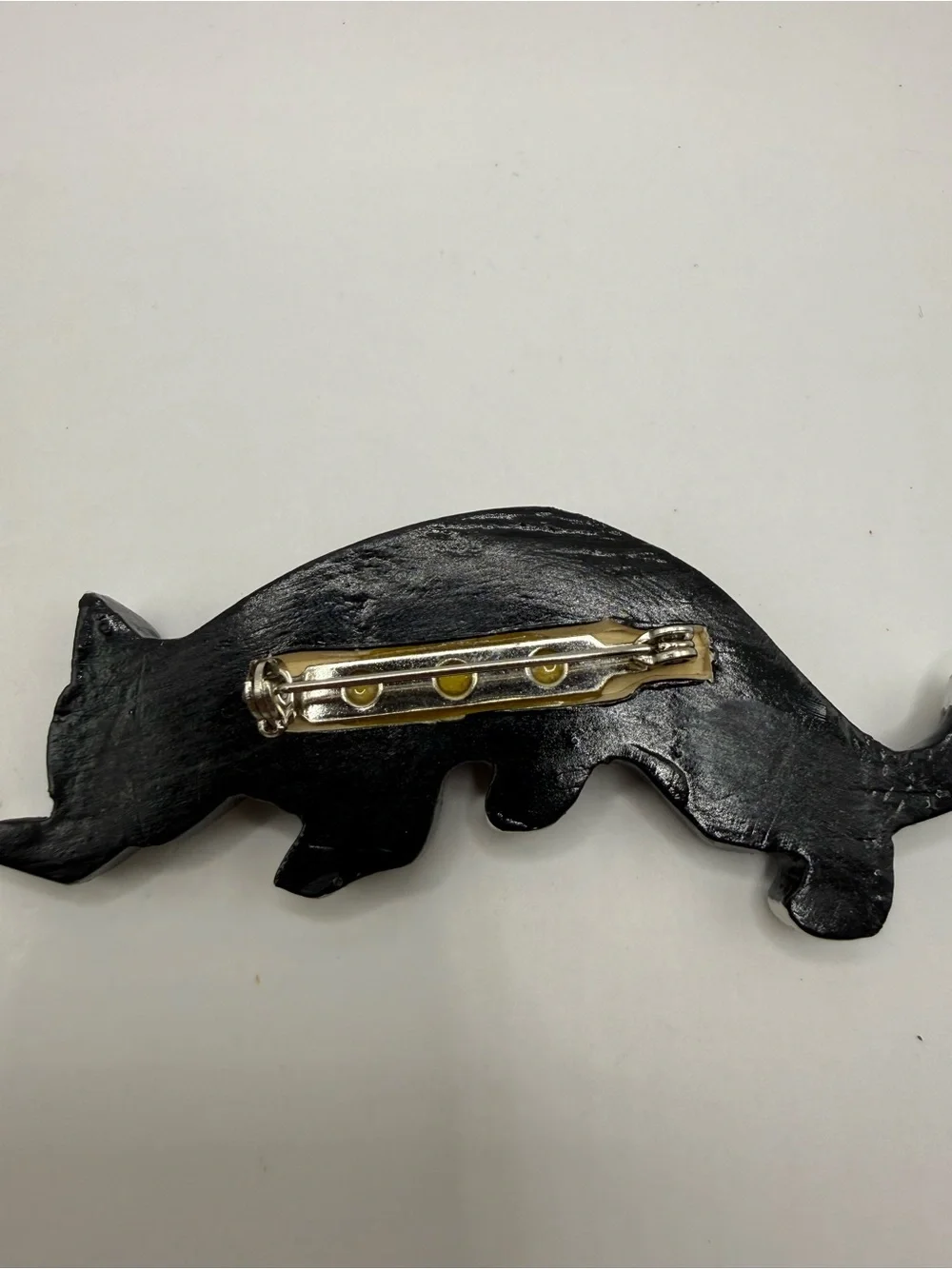 Wooden Black Skeleton Cat & Glossy Enamel Finish Green Frog Brooch lot of (2)